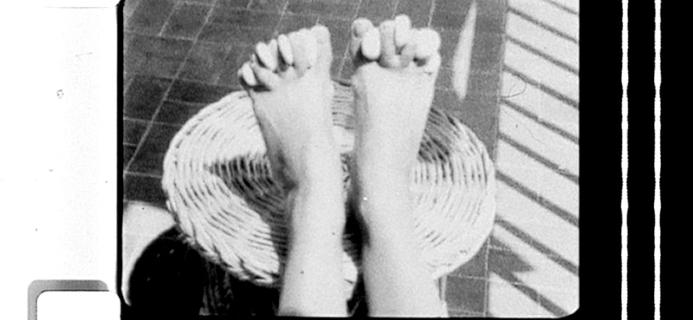 Tous derrière Suzanne, jeune dure et pure ! • Maurice Lemaître